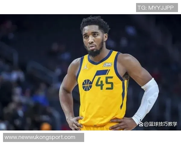 米切尔本赛季表现惊艳场均306分创生涯新高篮板助攻数据全面提升