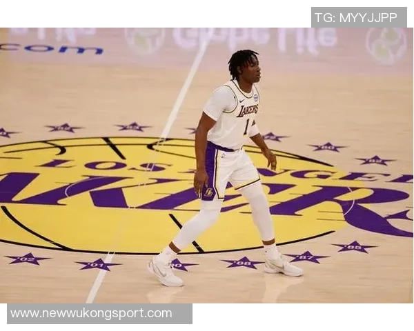 湖人新秀蒂耶罗首战表现平平黄蜂34号秀闪耀全场贡献13分7板